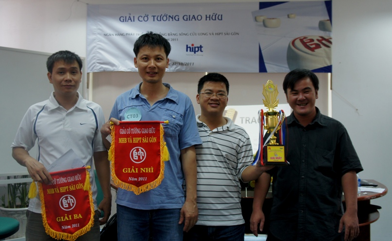 HiPT SG tổ chức giao hữu cờ tướng với MHB